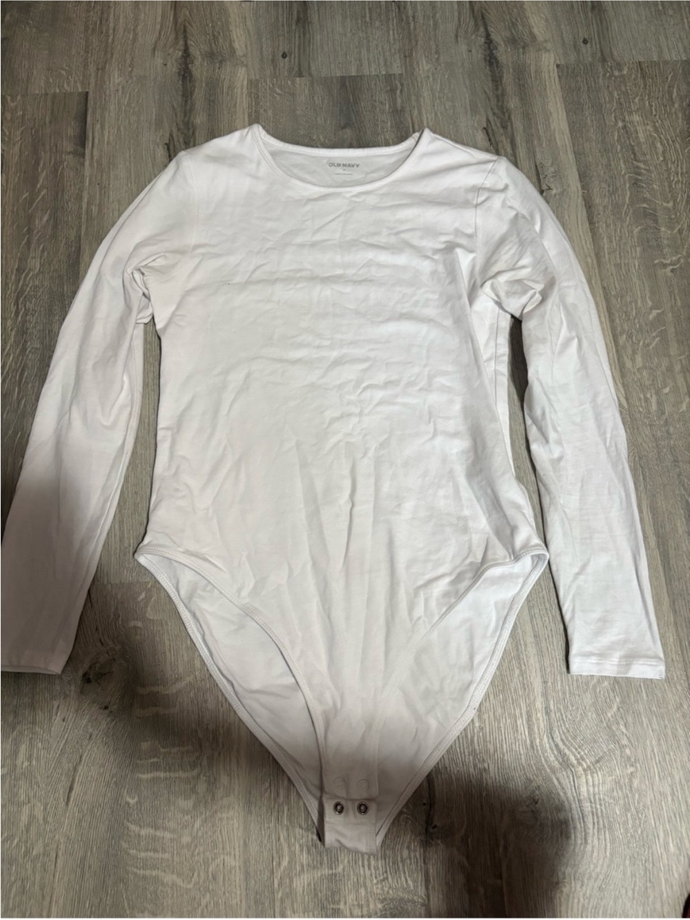 3 for $14 Old Navy White Long-Sleeve Bodysuit size medium